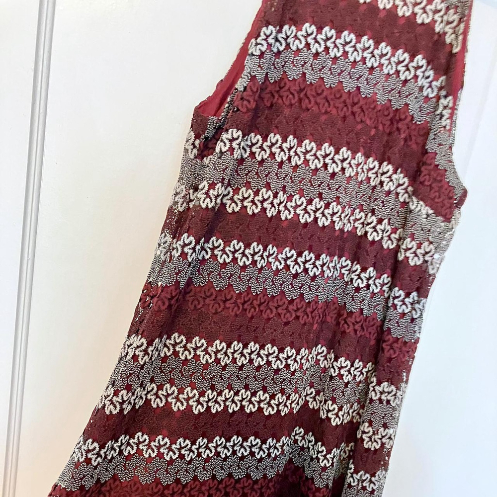 ❤️🖤 CHIC CANDIE'S BURGUNDY LACE HALTER DRESS 🖤❤️ - Picture 4 of 5